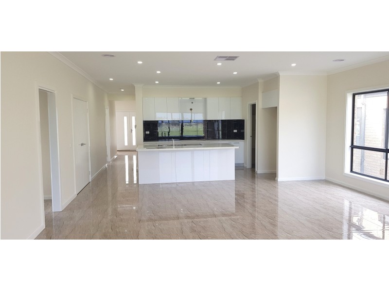 96 Bullion Avenue, Wollert VIC 3750