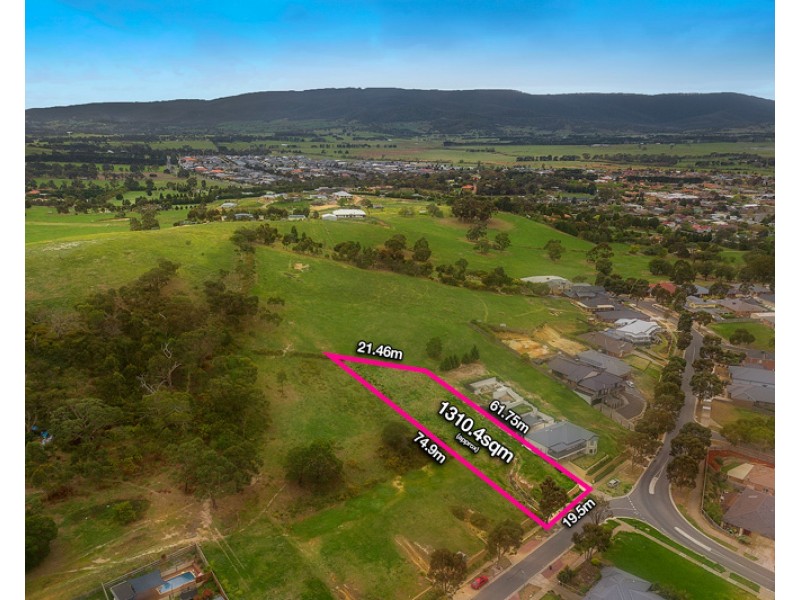 47 Lorikeet Crescent, Whittlesea VIC 3757