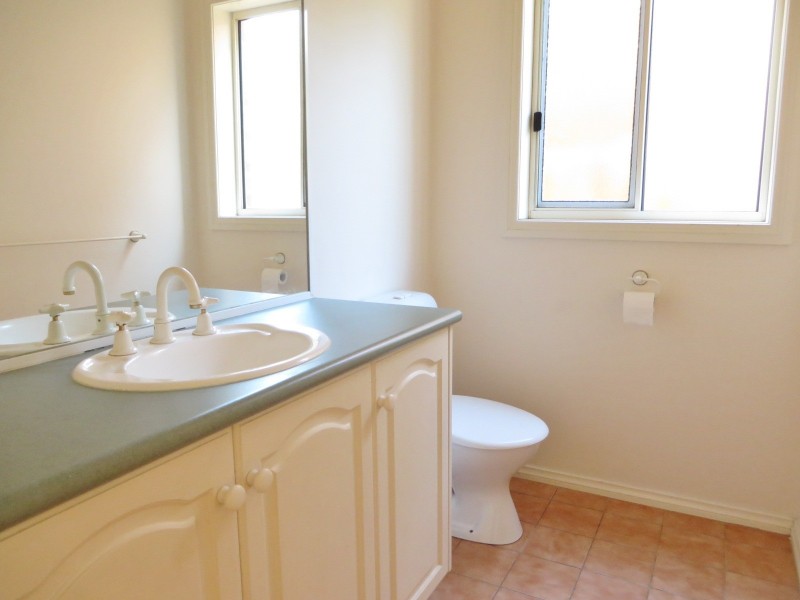 24 Willunga Way, Bundoora VIC 3083