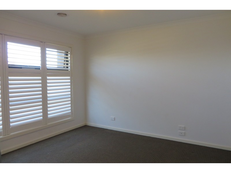 17 Lillian Street, Doreen VIC 3754