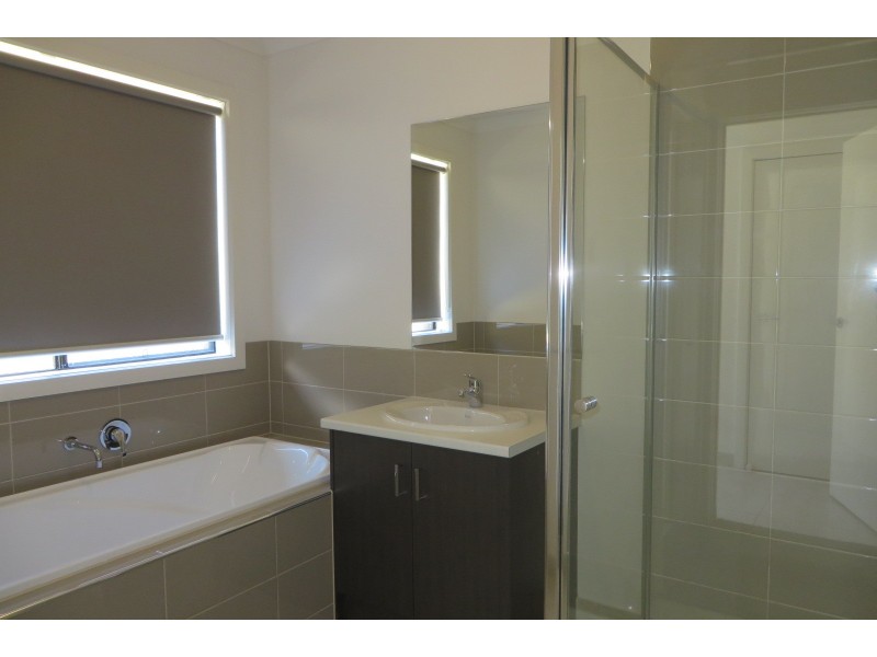 17 Lillian Street, Doreen VIC 3754