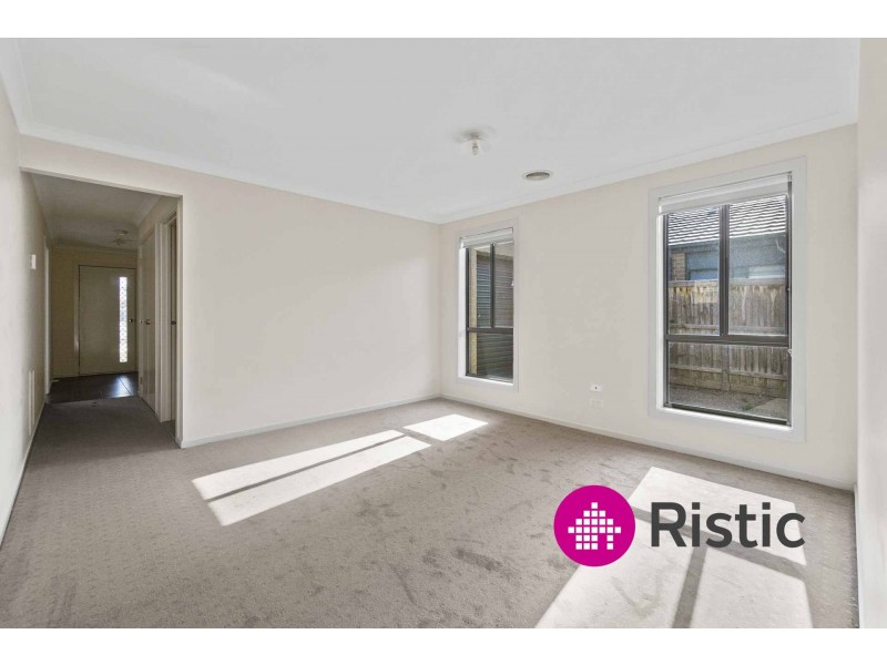 7 Miranda Drive, Doreen VIC 3754