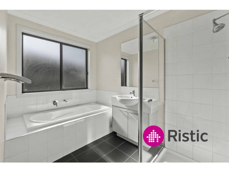 7 Miranda Drive, Doreen VIC 3754