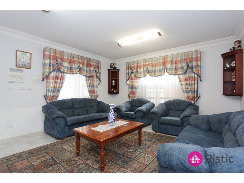 16 Appleberry Place, South Morang VIC 3752