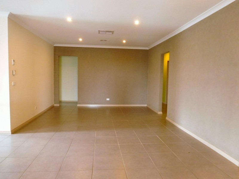 74 Corringa Way, Craigieburn VIC 3064