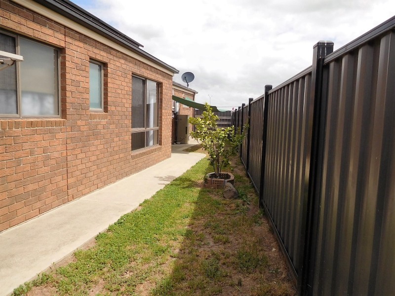74 Corringa Way, Craigieburn VIC 3064