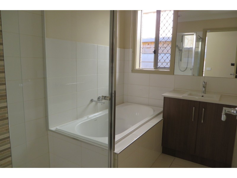 25 Heddle Parade, Mernda VIC 3754