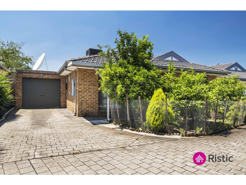 2/4 Jacoby Court, Mill Park VIC 3082