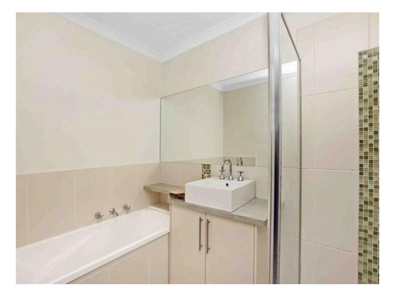 6 Madden Drive, South Morang VIC 3752