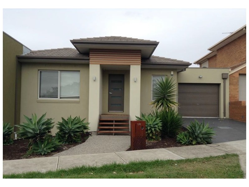 1/2 Woolnough Drive, Epping VIC 3076