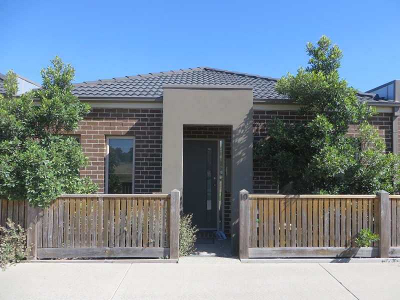 10 Pittard Walk, Epping VIC 3076