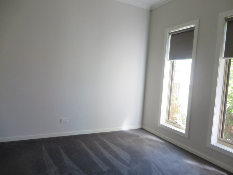 10 Pittard Walk, Epping VIC 3076