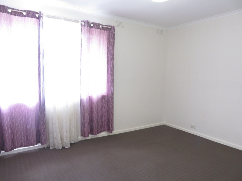 18 Menzies Parade, Lalor VIC 3075