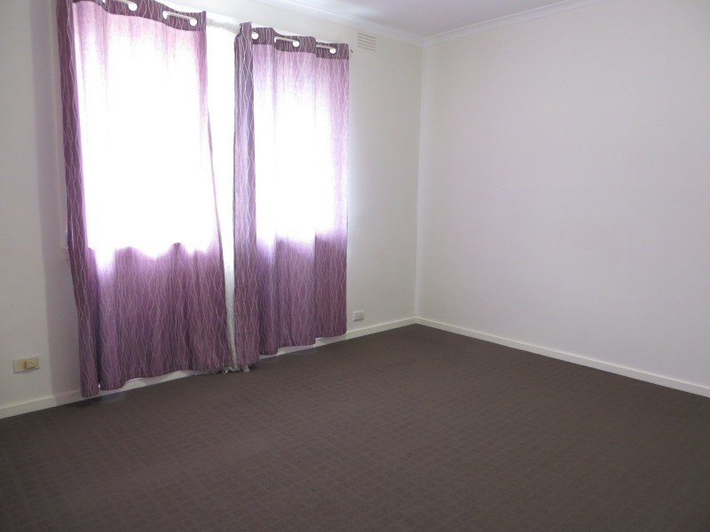 18 Menzies Parade, Lalor VIC 3075