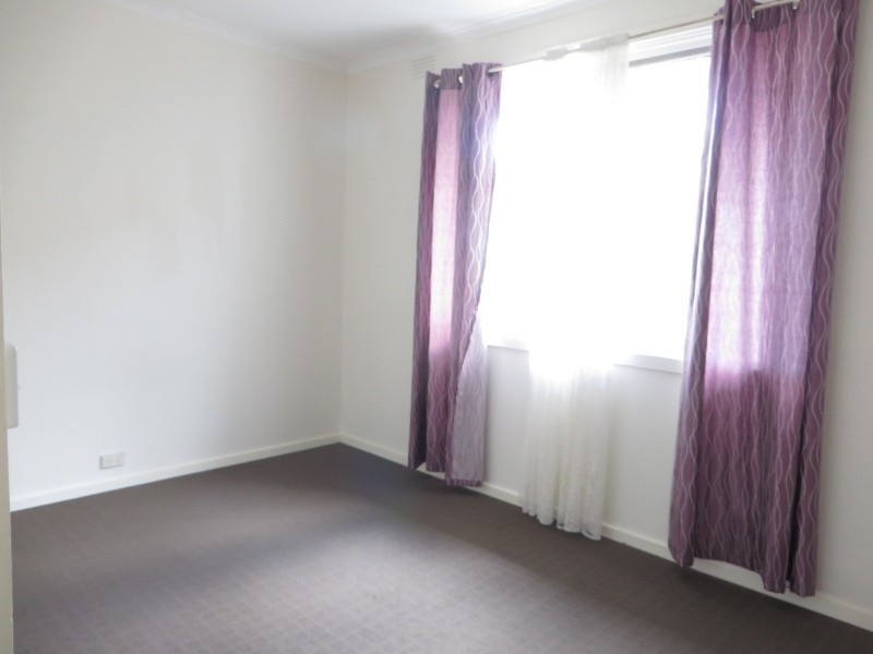 18 Menzies Parade, Lalor VIC 3075