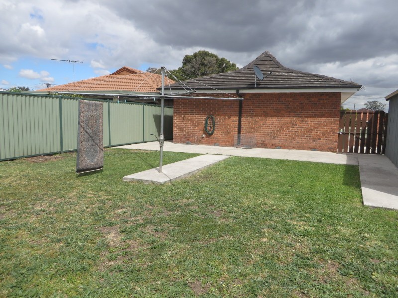 18 Menzies Parade, Lalor VIC 3075