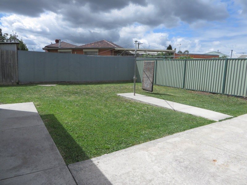 18 Menzies Parade, Lalor VIC 3075