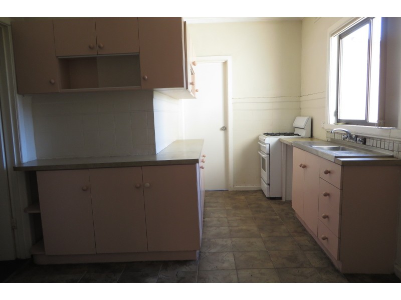 18 Howell Street, Lalor VIC 3075