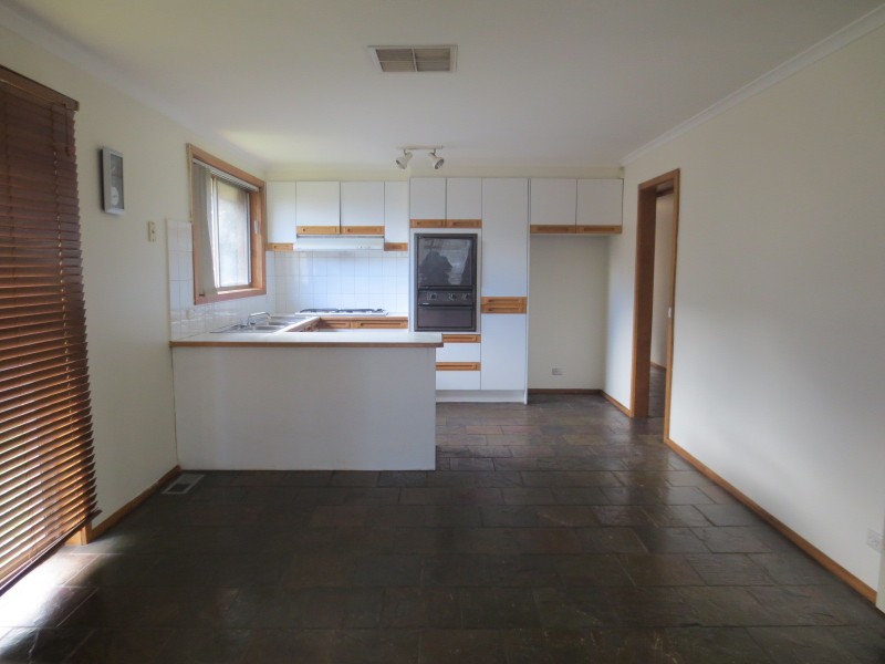 6 Pickworth Drive, Mill Park VIC 3082