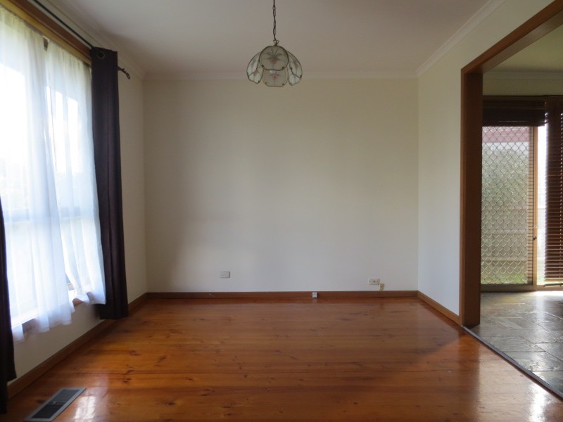 6 Pickworth Drive, Mill Park VIC 3082