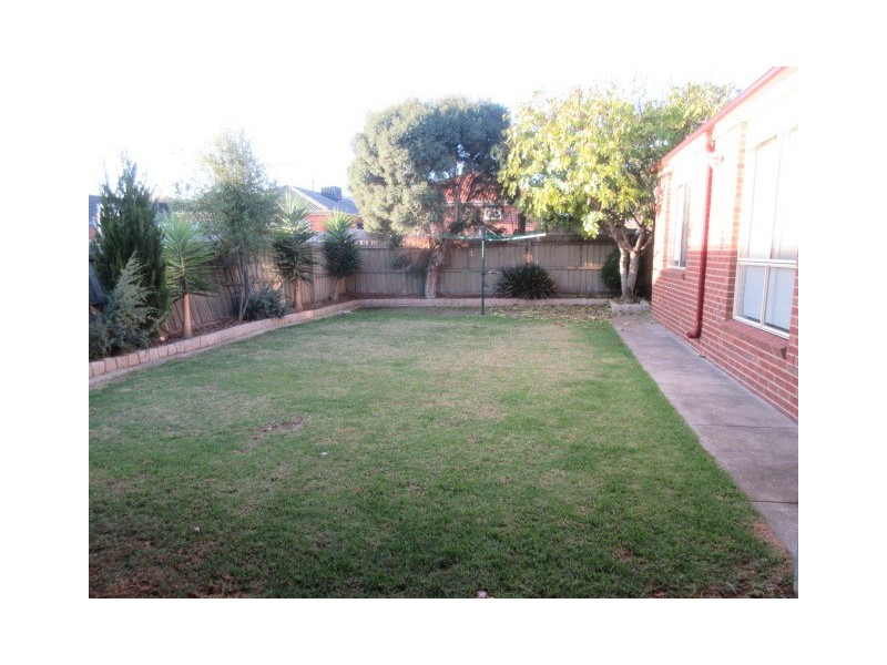 14 McCabe Drive, Epping VIC 3076