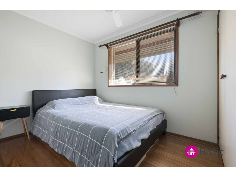 2 Christie Avenue, Mill Park VIC 3082