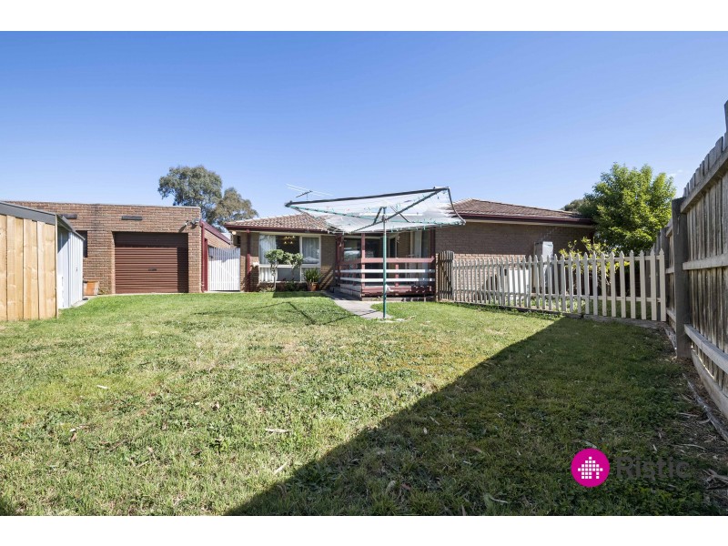 2 Christie Avenue, Mill Park VIC 3082