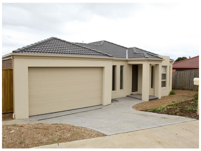 4 Mountain Way, Doreen VIC 3754