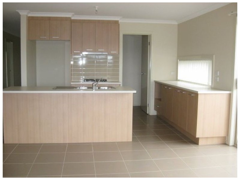 4 Mountain Way, Doreen VIC 3754