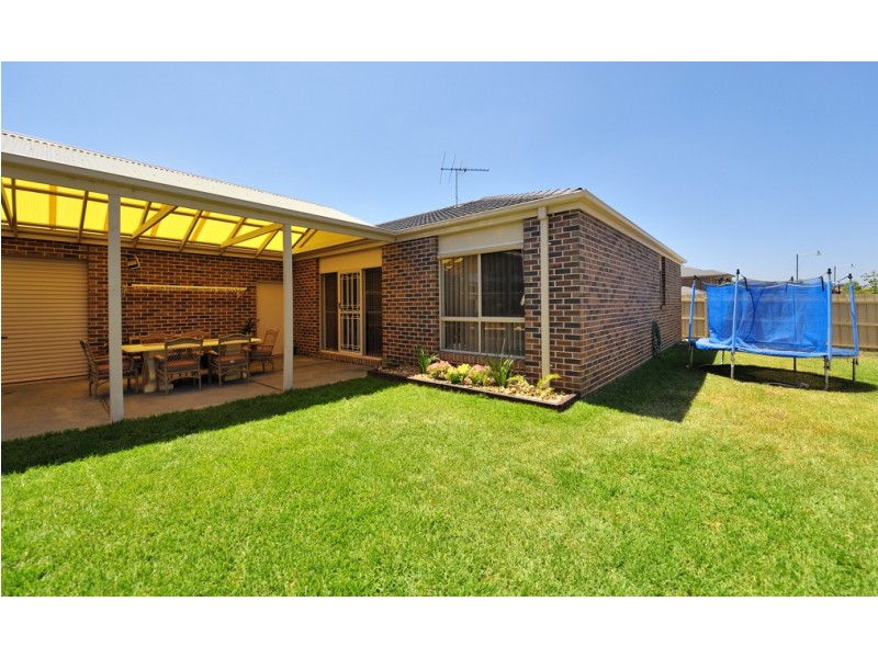 33 Belinda Court, South Morang VIC 3752