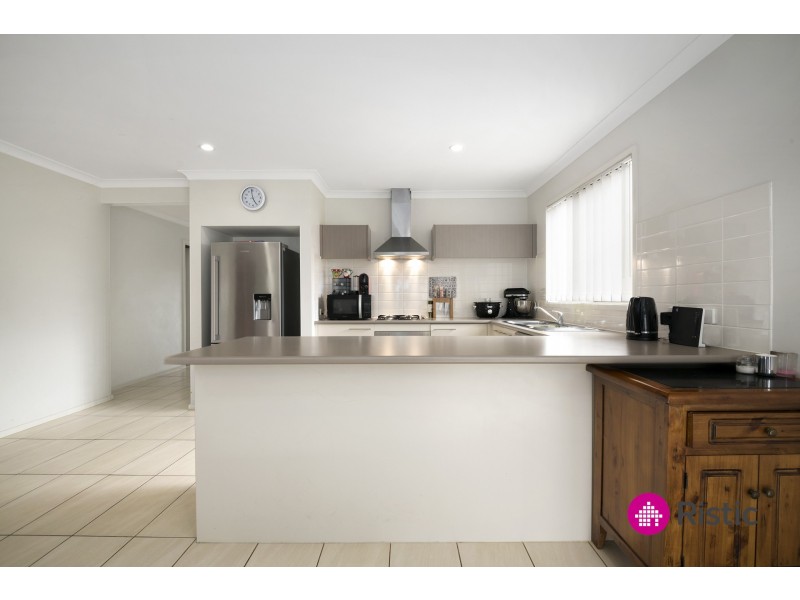 31 Sanctum Circuit, Doreen VIC 3754