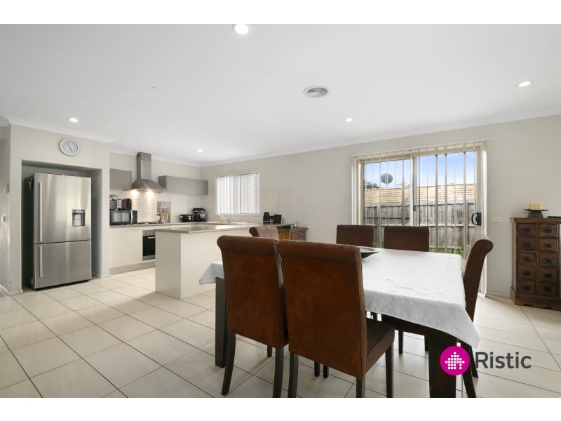 31 Sanctum Circuit, Doreen VIC 3754