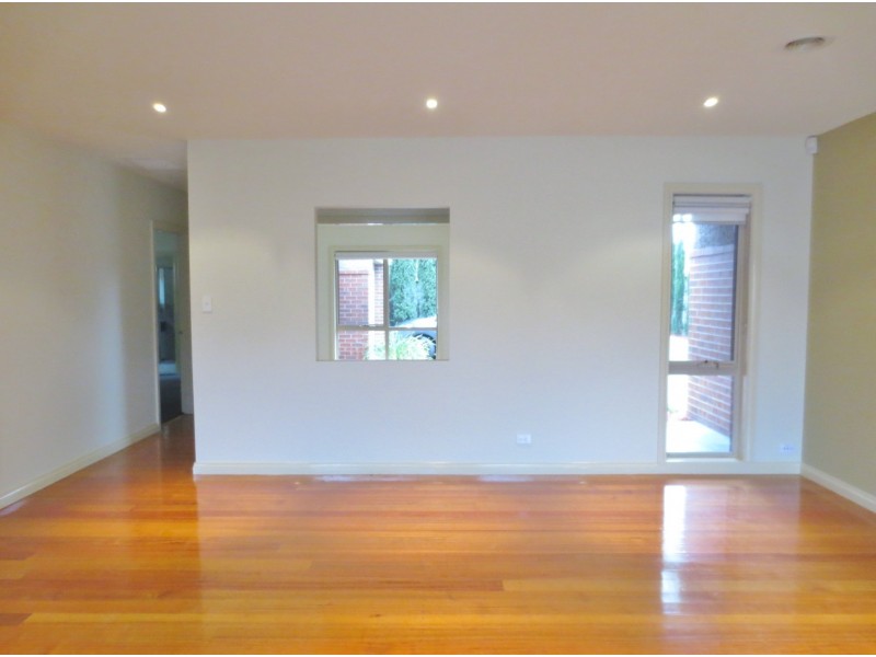 2/116 Ford Street, Ivanhoe VIC 3079
