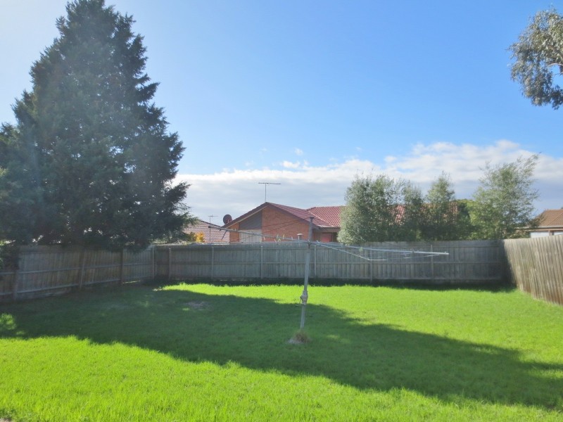 126 Redleap Avenue, Mill Park VIC 3082