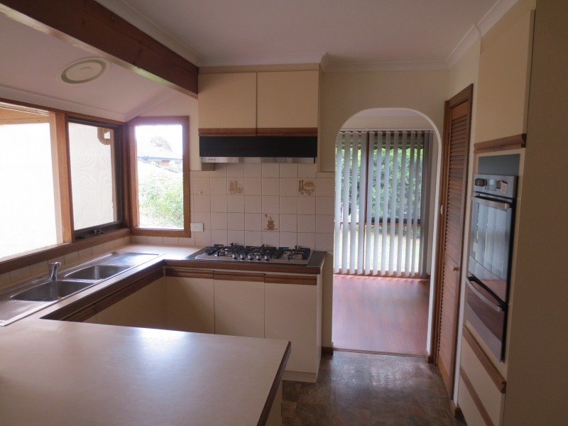 9 Irons Court, Epping VIC 3076