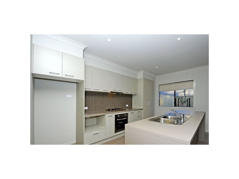 9 Pin Oak Mews, Epping VIC 3076