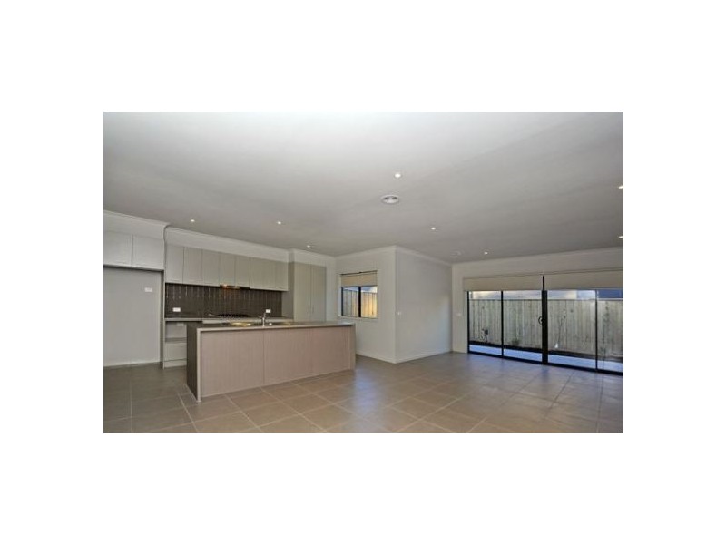 9 Pin Oak Mews, Epping VIC 3076