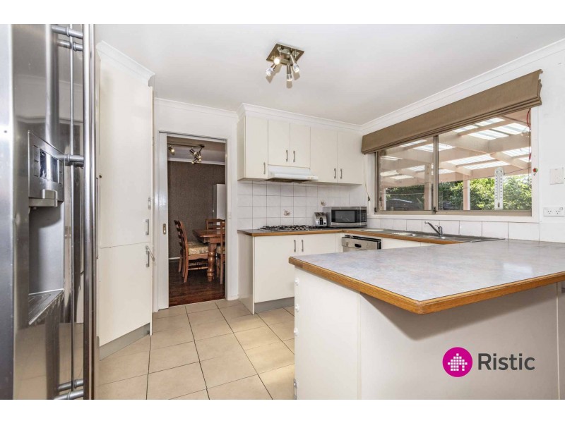 4 Tova Court, Epping VIC 3076