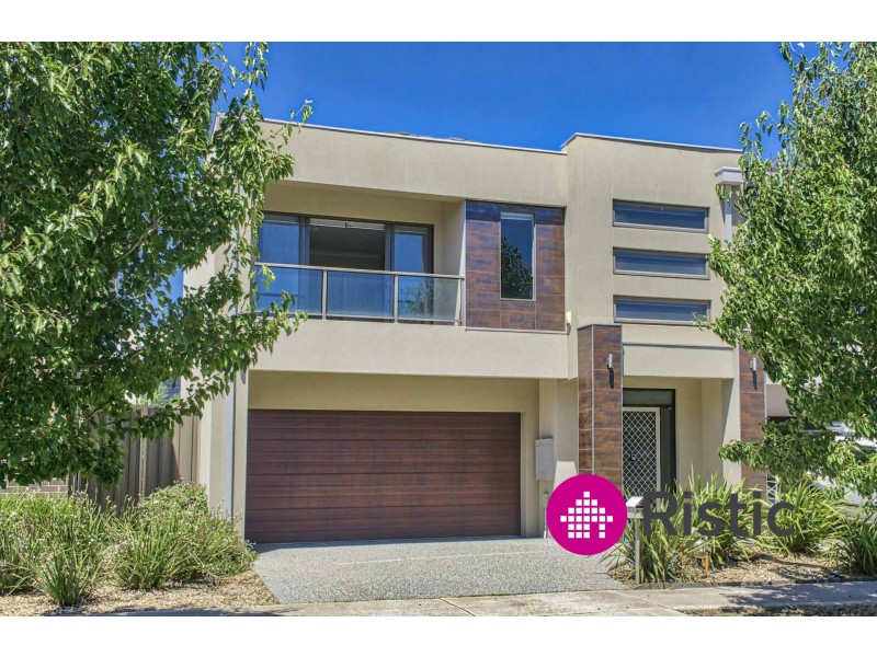 7 Cavell Drive, Craigieburn VIC 3064