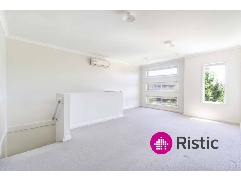 7 Cavell Drive, Craigieburn VIC 3064