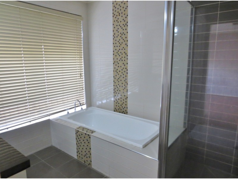 193 Childs Road, Mill Park VIC 3082