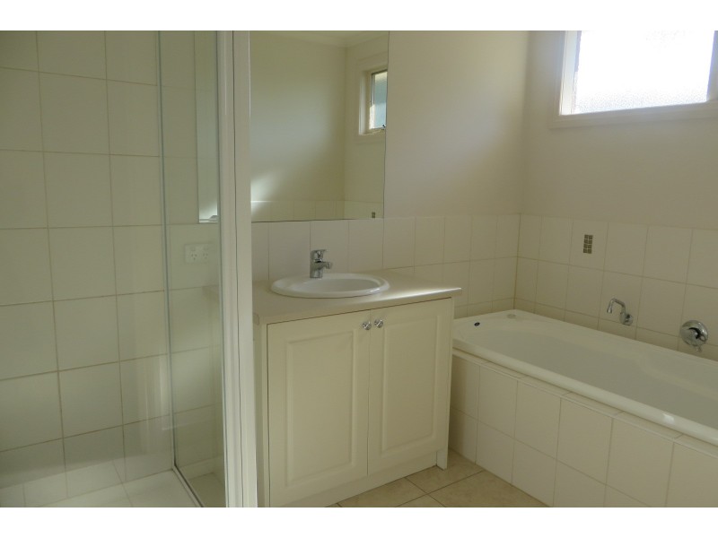 2/35 Coventry Street, Montmorency VIC 3094