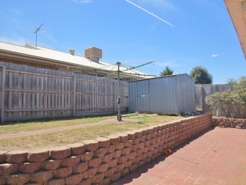 27 Jolly Terrace, South Morang VIC 3752