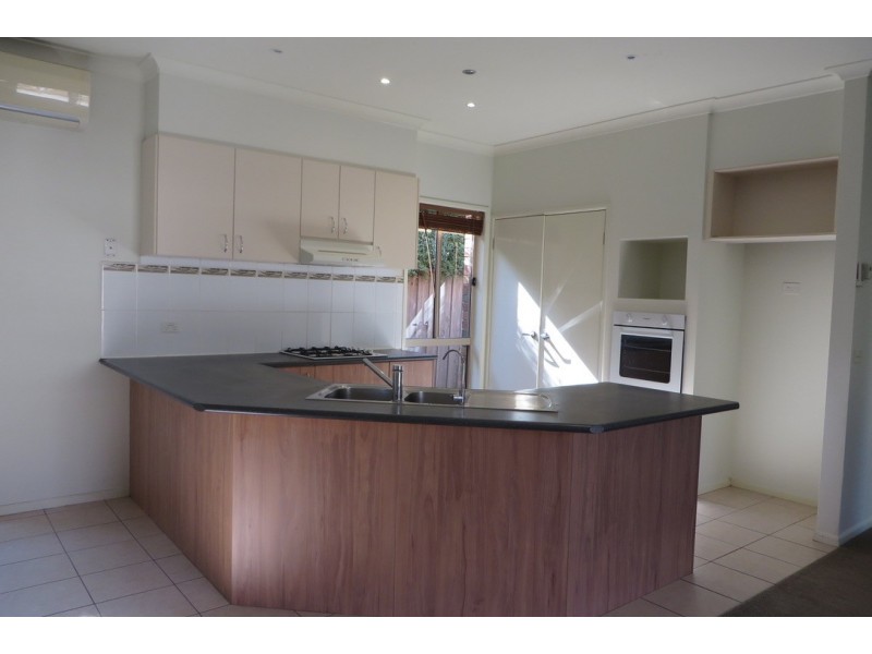 14 Kylemore Drive, South Morang VIC 3752