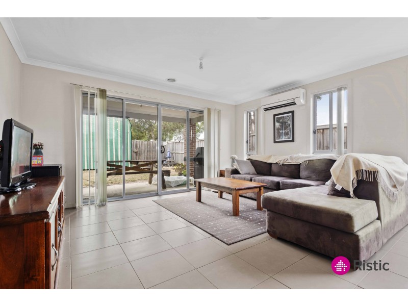 14 Fleetwood Drive, Doreen VIC 3754