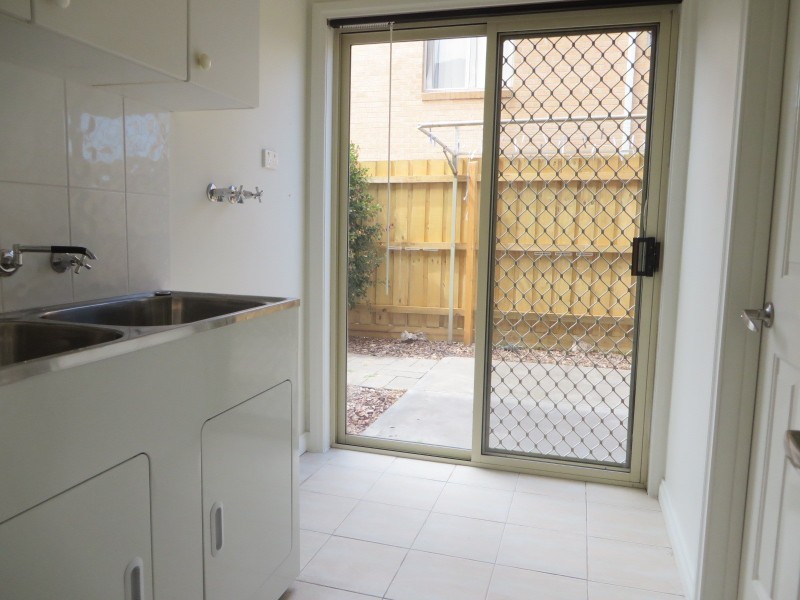 60 The Lakes Boulevard, South Morang VIC 3752