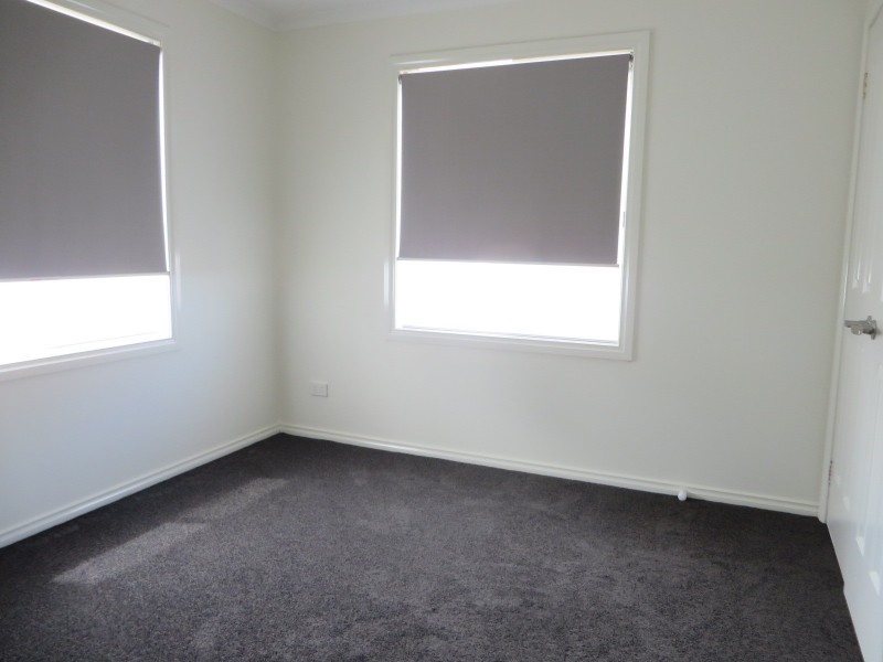 60 The Lakes Boulevard, South Morang VIC 3752