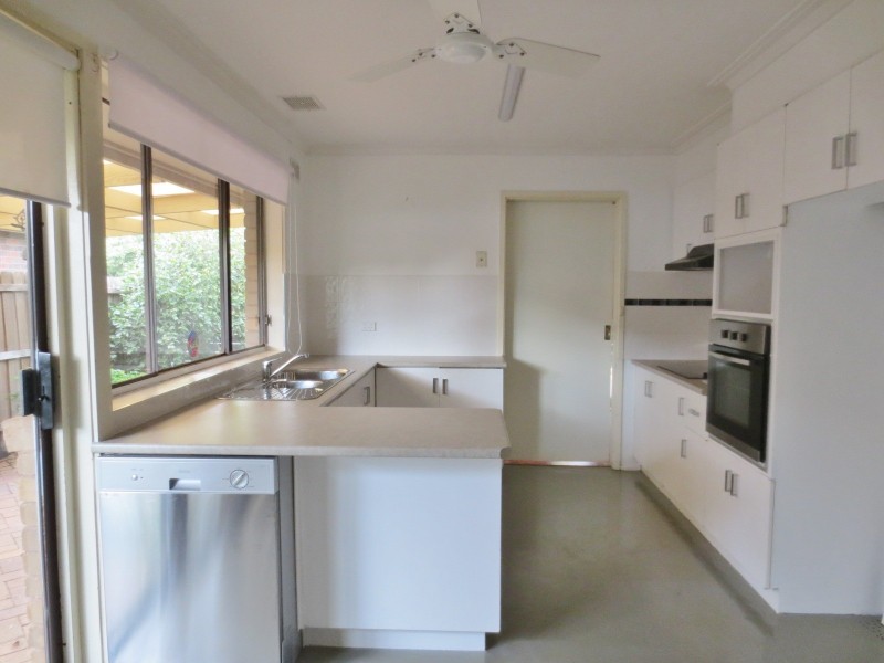 10 Severn Street, Epping VIC 3076