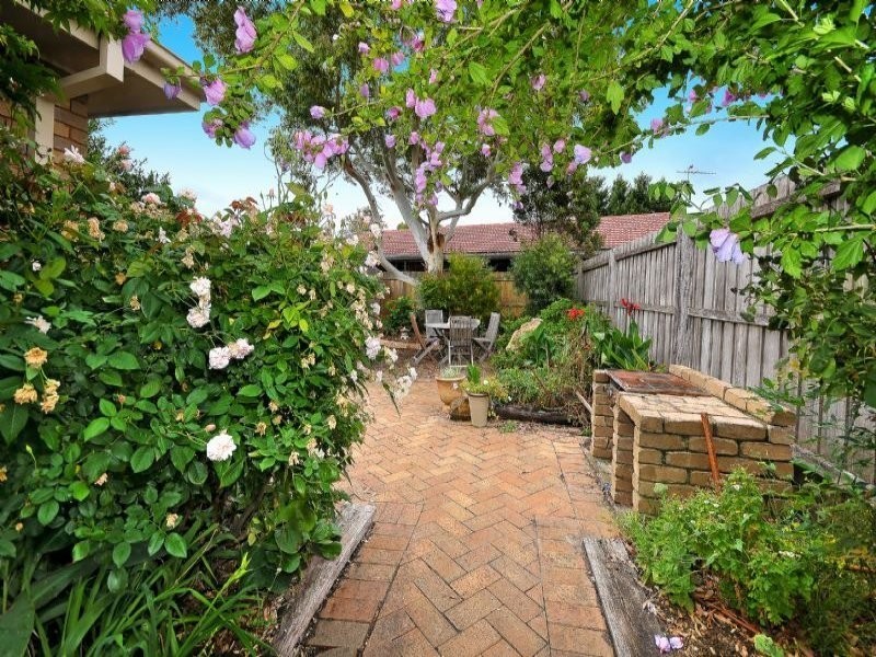 10 Severn Street, Epping VIC 3076