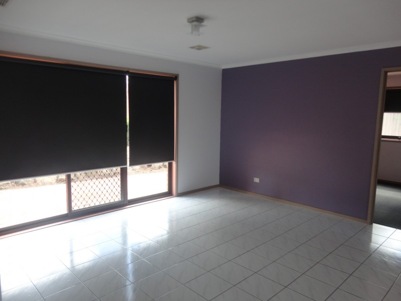 1 Mary Bryant Court, Mill Park VIC 3082